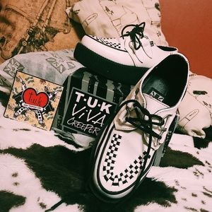 ☠️WHITE OUT VIVA T.U.K. CREEPERS🕷